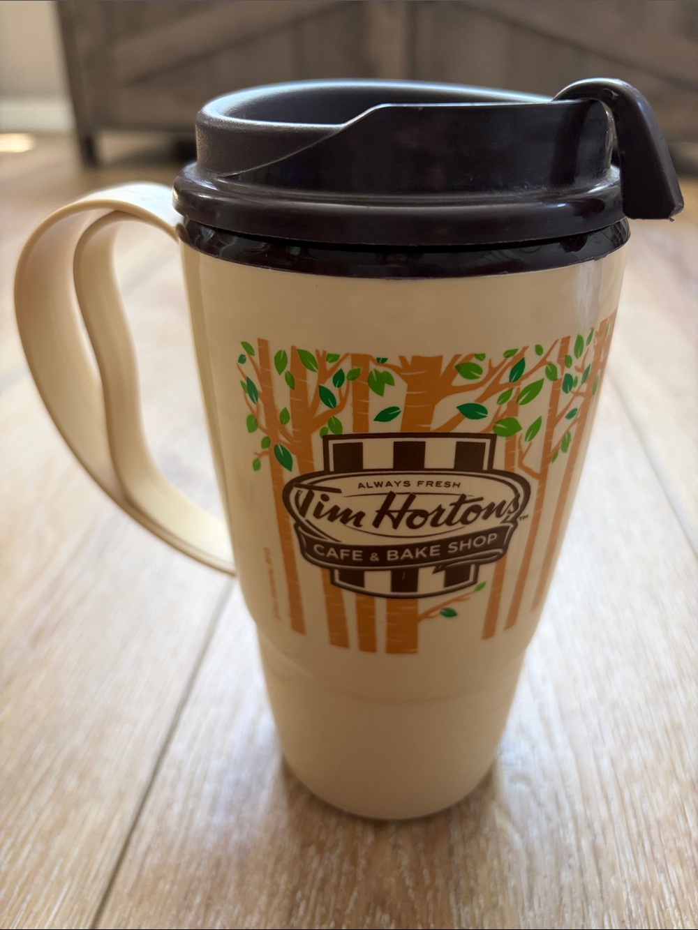Tim Hortons Thermo-Serv Plastic Tumbler Travel Mug with Lid 16oz